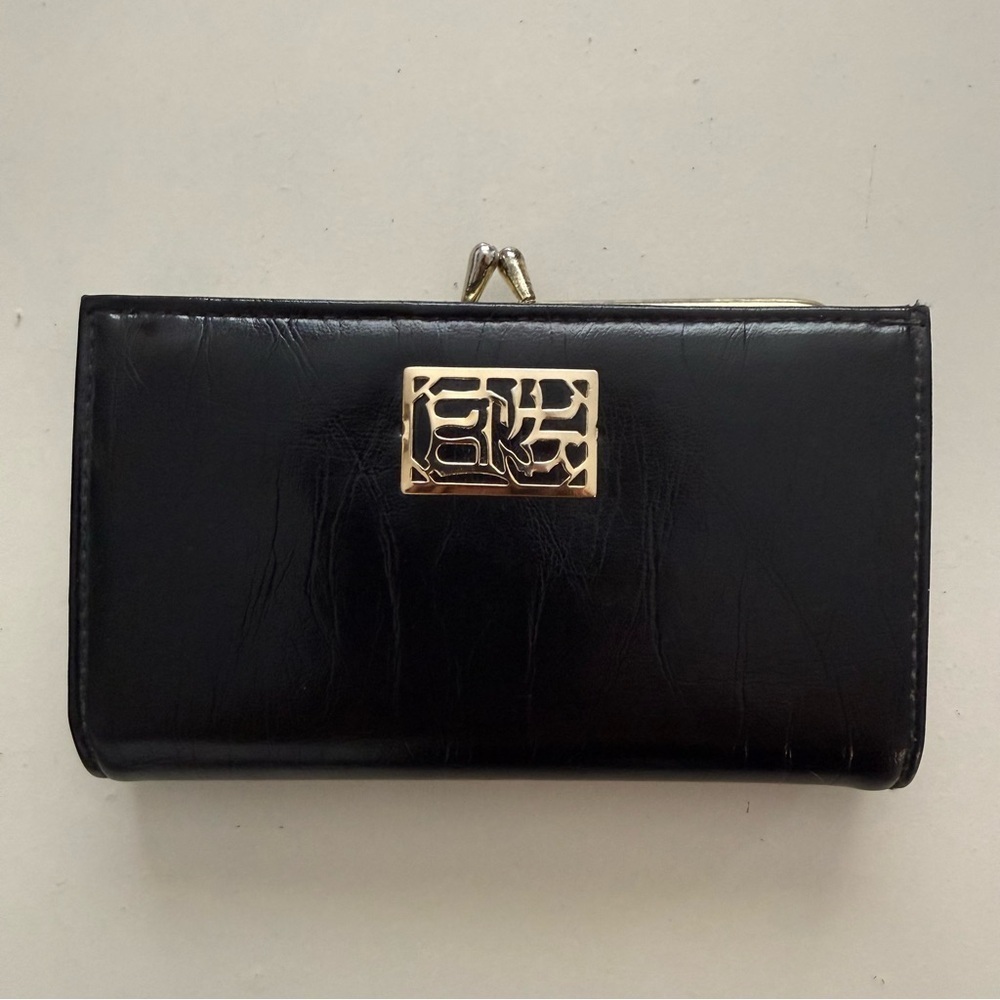 Vintage Black Leather Trifold Wallet Gold Kiss-Lock & Filigree Detail Luxury